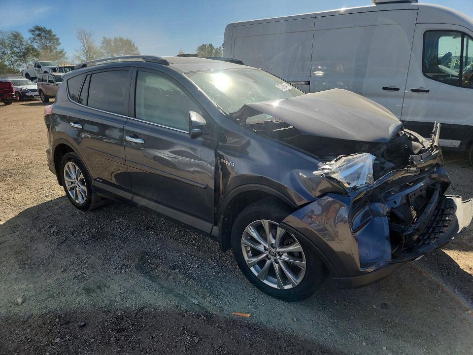 Фото 4 с аукциона – 2017 TOYOTA RAV4 HV с VIN JTMDJREV2HD074371