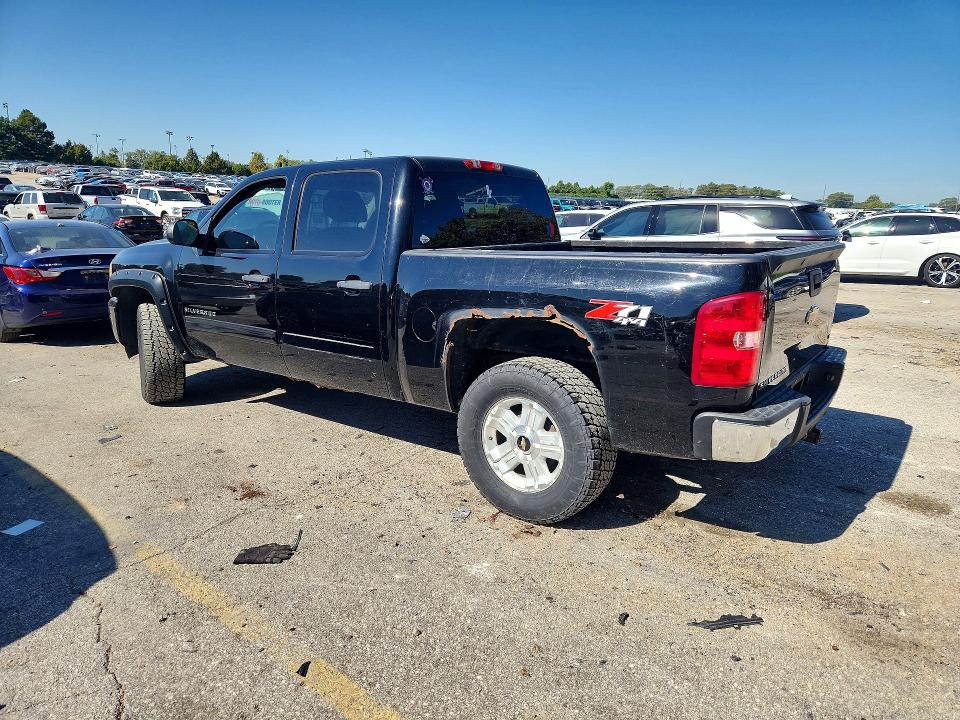 Photo 2 from auction – 2011 CHEVROLET SILVERADO with VIN 3GCPKSE33BG227575