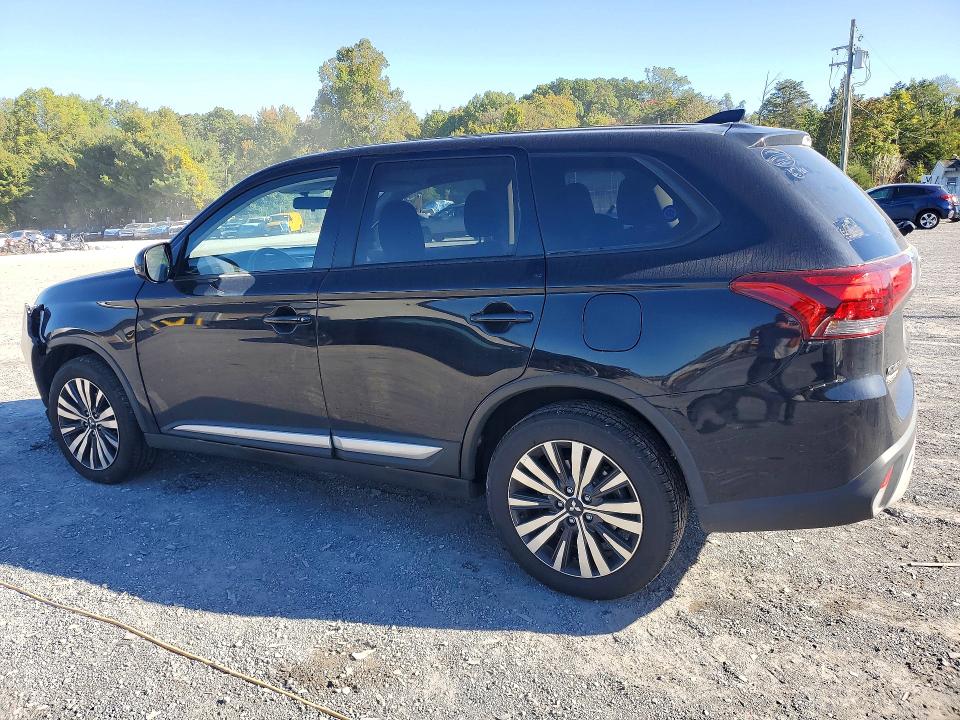 Снимка 2 от търг – 2019 MITSUBISHI OUTLANDER с VIN JA4AZ3A31KZ047759