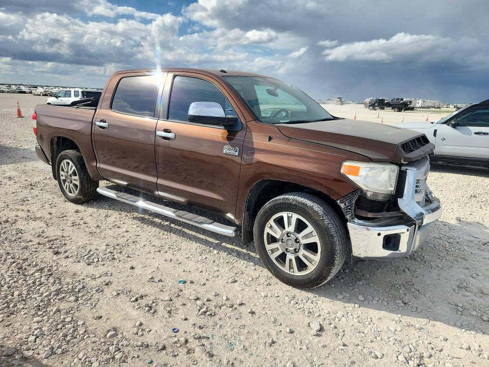 Снимка 4 от търг – 2015 TOYOTA TUNDRA с VIN 5TFGY5F16FX175406