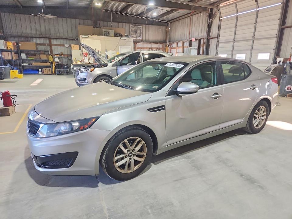 KIA OPTIMA 2011 с VIN KNAGM4A72B5123260 - Снимка от търг
