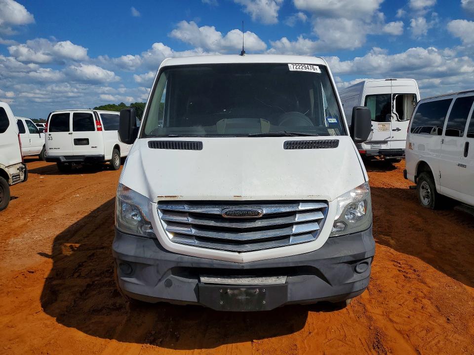 Photo 5 from auction – 2015 FREIGHTLINER SPRINTER with VIN WDYPE7DC0FP118406