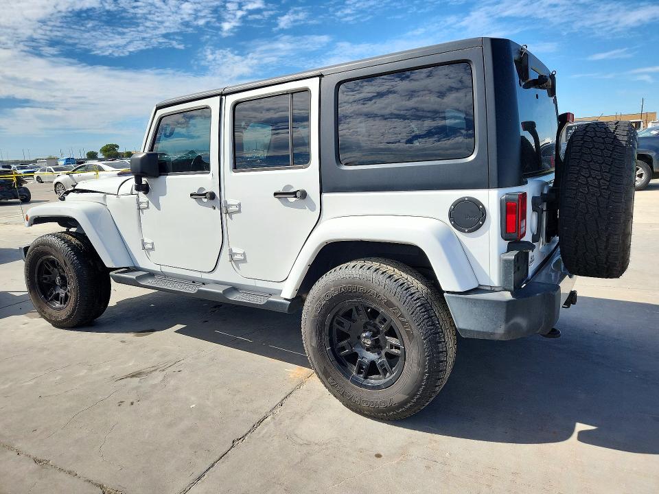 Снимка 2 от търг – 2017 JEEP WRANGLER UNLIMITED с VIN 1C4HJWEG3HL624863