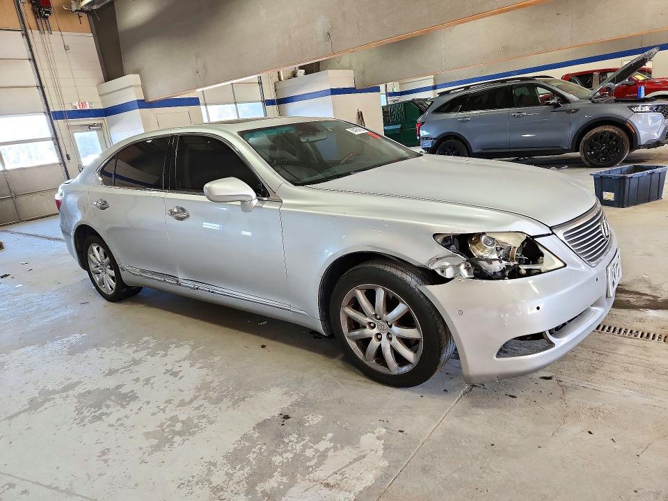 صورة رقم 4 من المزاد - 2007 LEXUS LS مع VIN JTHGL46F175009407
