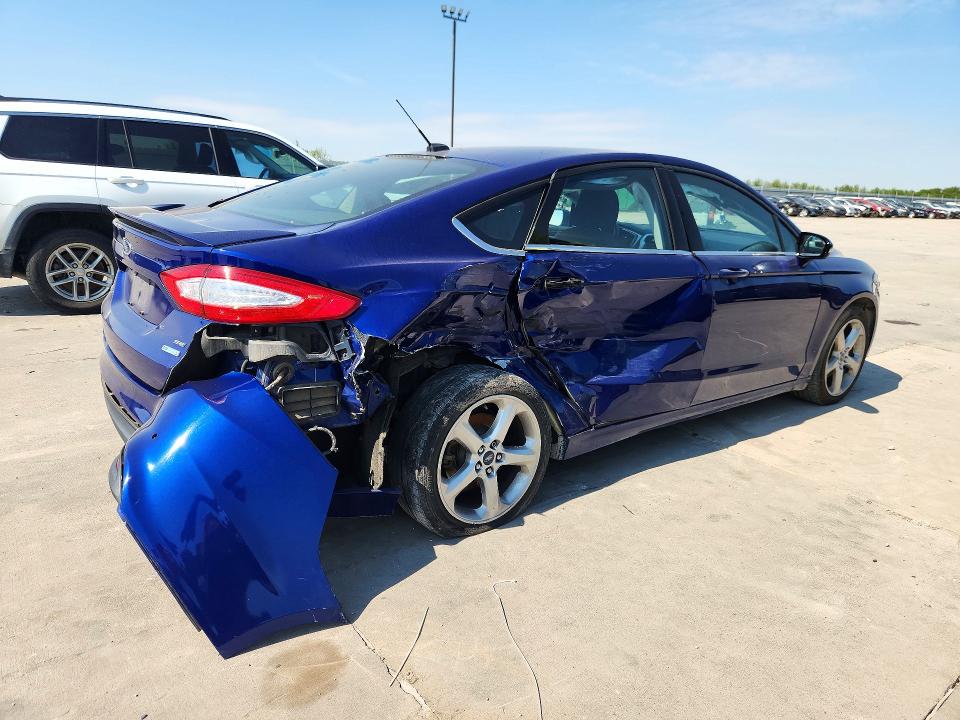 Снимка 3 от търг – 2016 FORD FUSION с VIN 3FA6P0HD6GR328018