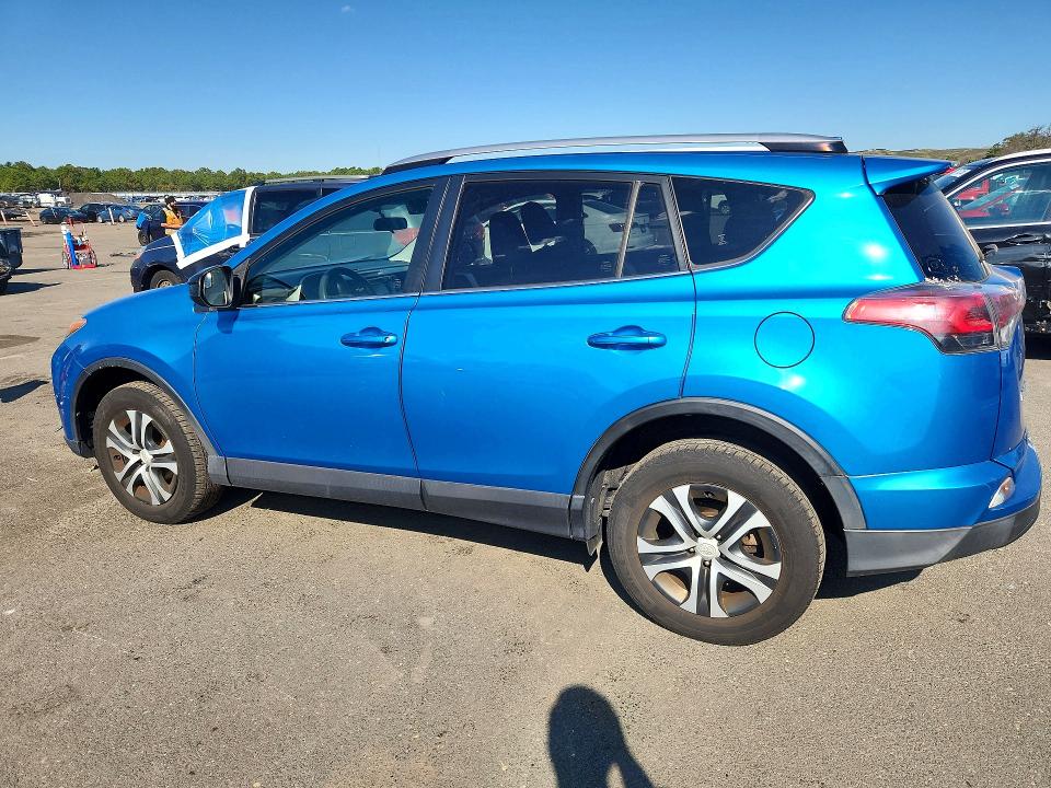 Photo 2 from auction – 2016 TOYOTA RAV4 with VIN JTMBFREV8GD184073