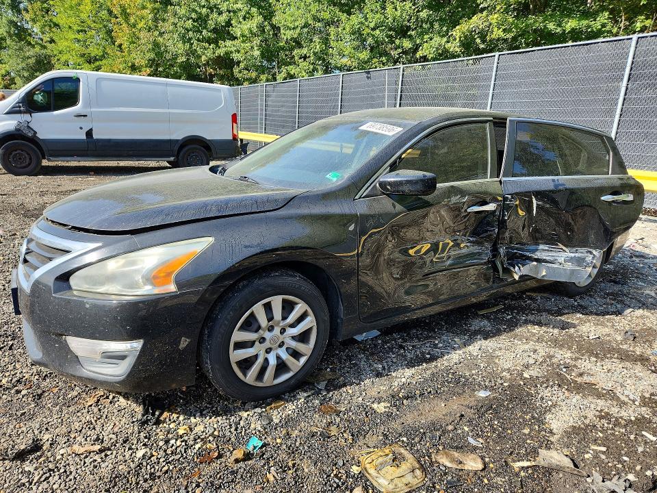 NISSAN ALTIMA 2015 с VIN 1N4AL3AP2FC293910 - Снимка от търг