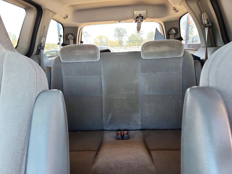 Photo 10 from auction – 2005 FORD FREESTAR with VIN 2FMZA516X5BA32234