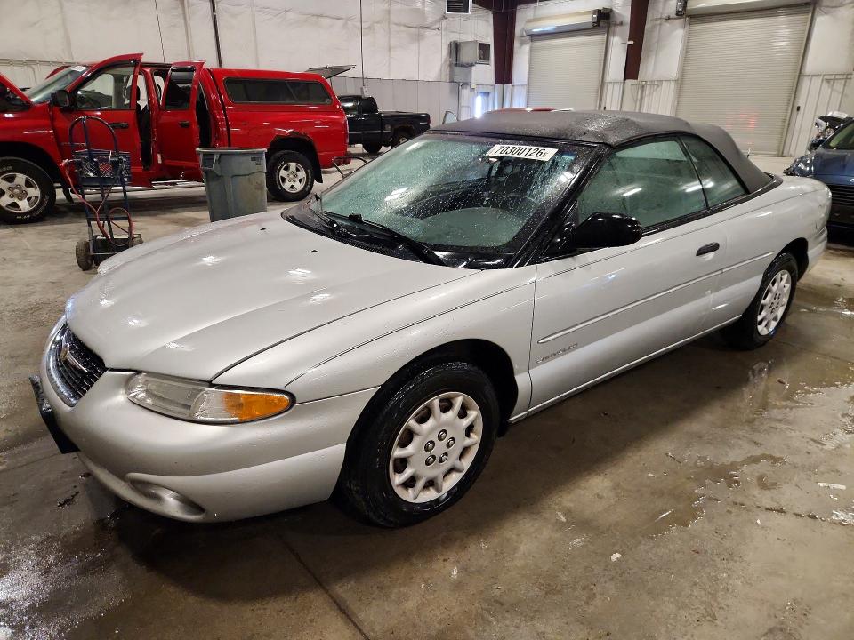 Фото 1 с аукциона – 2000 CHRYSLER SEBRING с VIN 3C3EL45H2YT239734