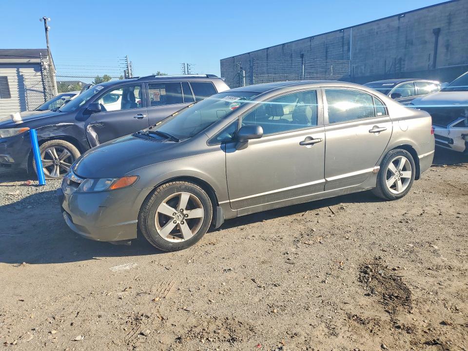 Снимка 1 от търг – 2006 HONDA CIVIC с VIN 1HGFA16806L062310