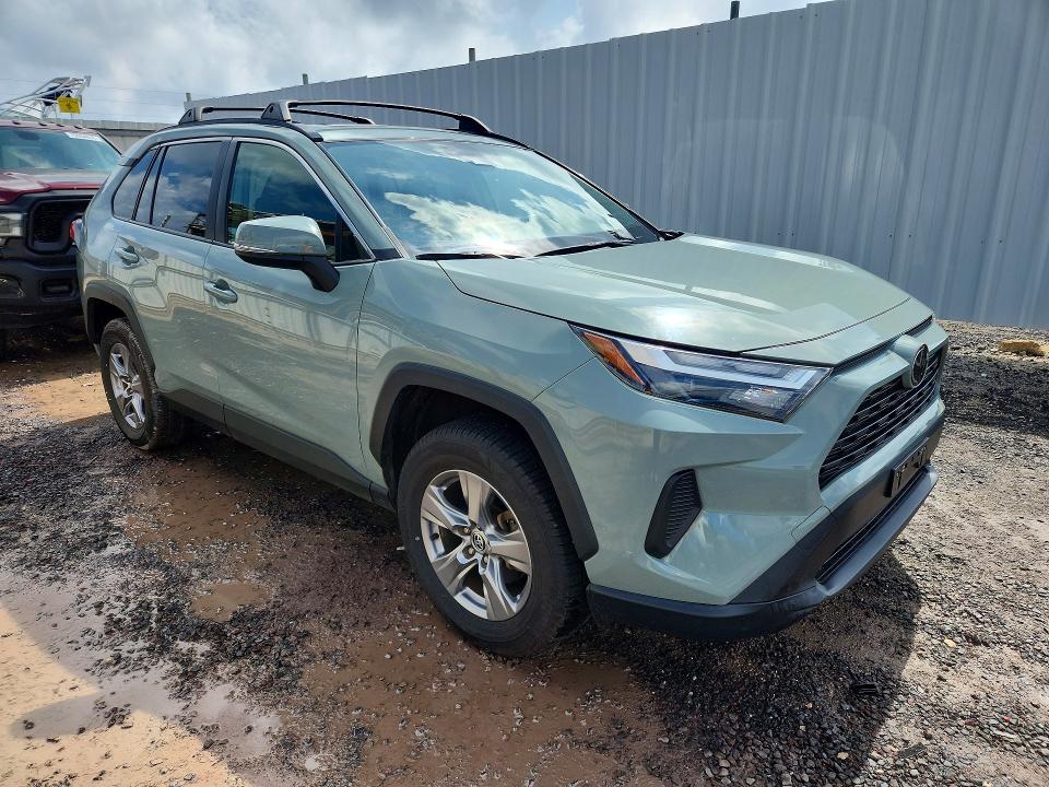 Photo 4 from auction – 2023 TOYOTA RAV4 with VIN JTMW1RFV4PD113466