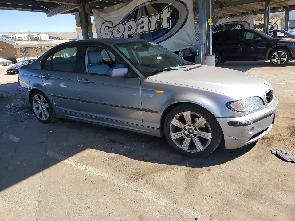 صورة رقم 4 من المزاد - 2003 BMW 325 مع VIN WBAAZ334X3KP81285