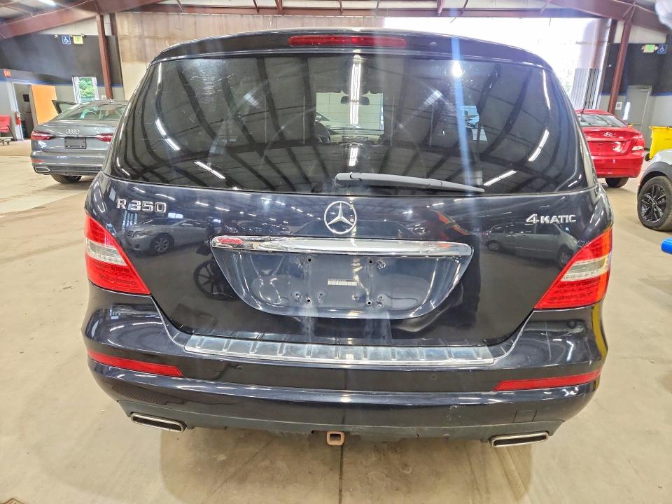 Photo 6 from auction – 2011 MERCEDES-BENZ R with VIN 4JGCB6FE5BA113237