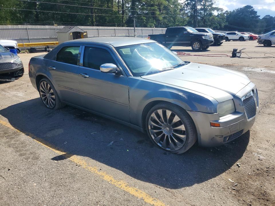 Photo 4 from auction – 2007 CHRYSLER 300 with VIN 2C3KA53GX7H892313