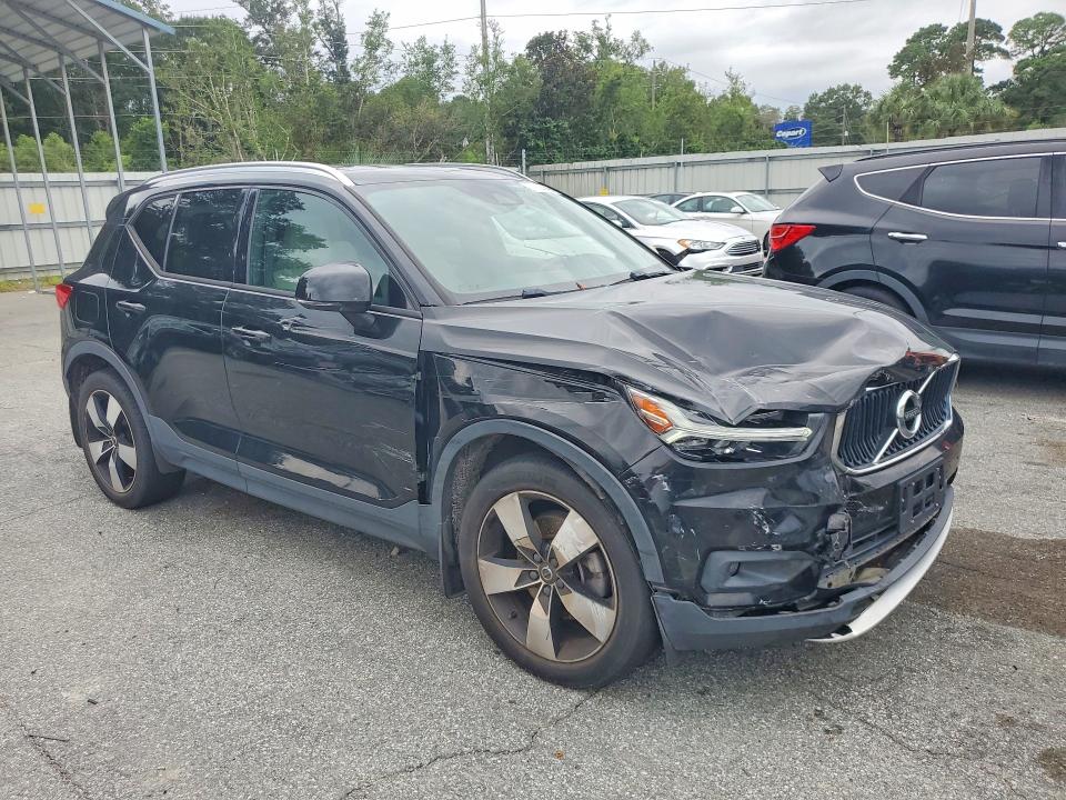 Photo 4 from auction – 2021 VOLVO XC40 with VIN YV4162UK6M2558212