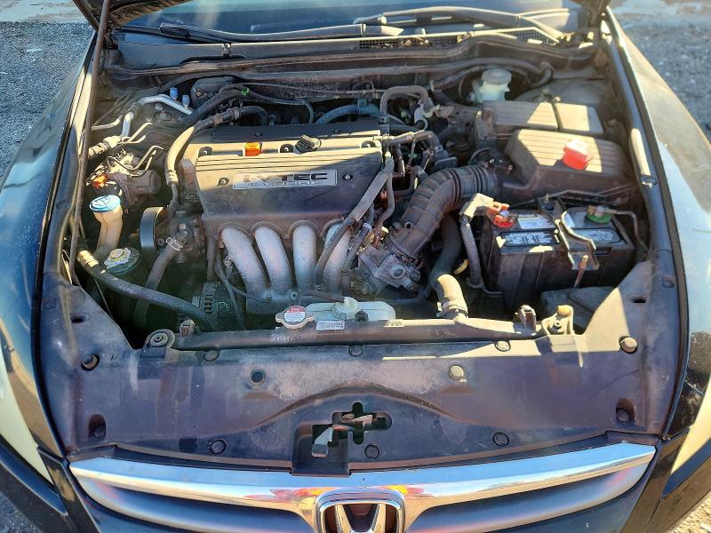 Снимка 11 от търг – 2006 HONDA ACCORD с VIN 1HGCM56486A000681