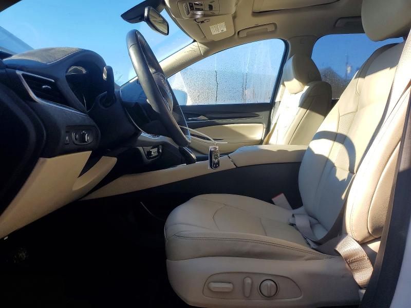 Снимка 7 от търг – 2020 BUICK ENCLAVE с VIN 5GAEVAKW8LJ159069