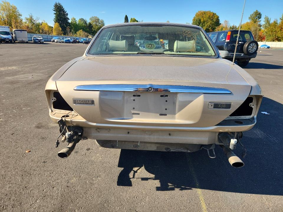 Фото 6 с аукциона – 2003 JAGUAR XJ8 с VIN SAJDA14C03LF58866