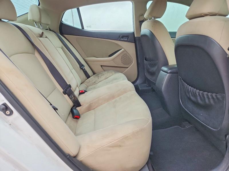 Фото 10 с аукциона – 2015 KIA OPTIMA с VIN KNAGM4A70F5549177
