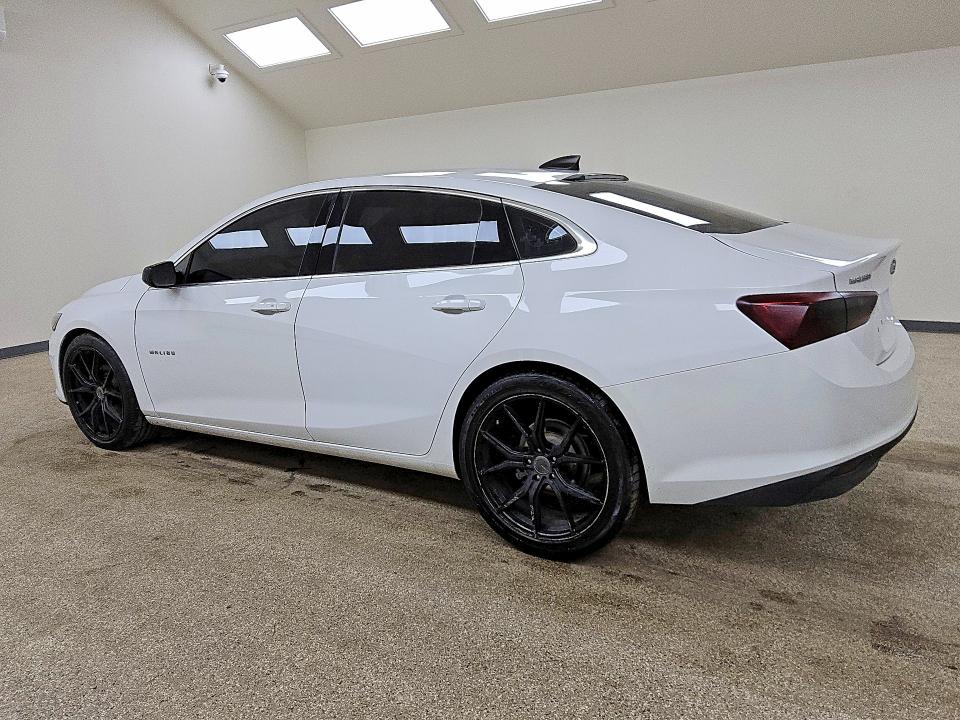 Photo 2 from auction – 2022 CHEVROLET MALIBU with VIN 1G1ZB5ST8NF189130