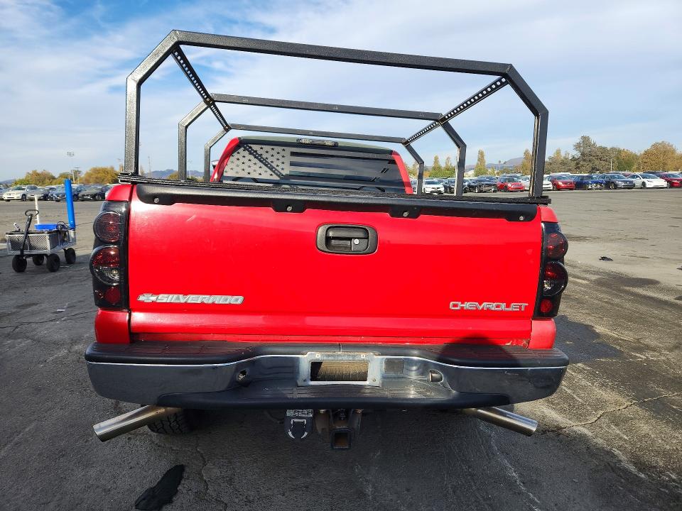 Photo 6 from auction – 2003 CHEVROLET SILVERADO with VIN 1GCEK19T63E337976