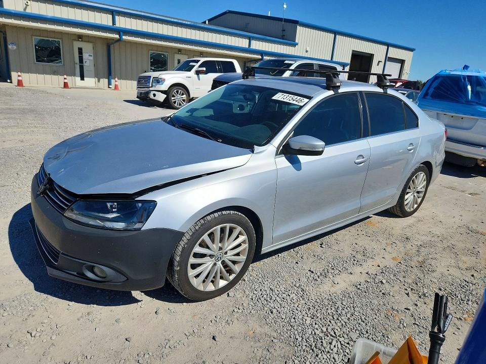 VOLKSWAGEN JETTA 2014 с VIN 3VWLL7AJ3EM273889 - Снимка от търг