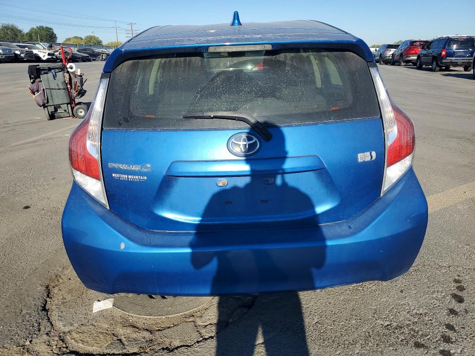 Photo 6 from auction – 2015 TOYOTA PRIUS C with VIN JTDKDTB33F1098255