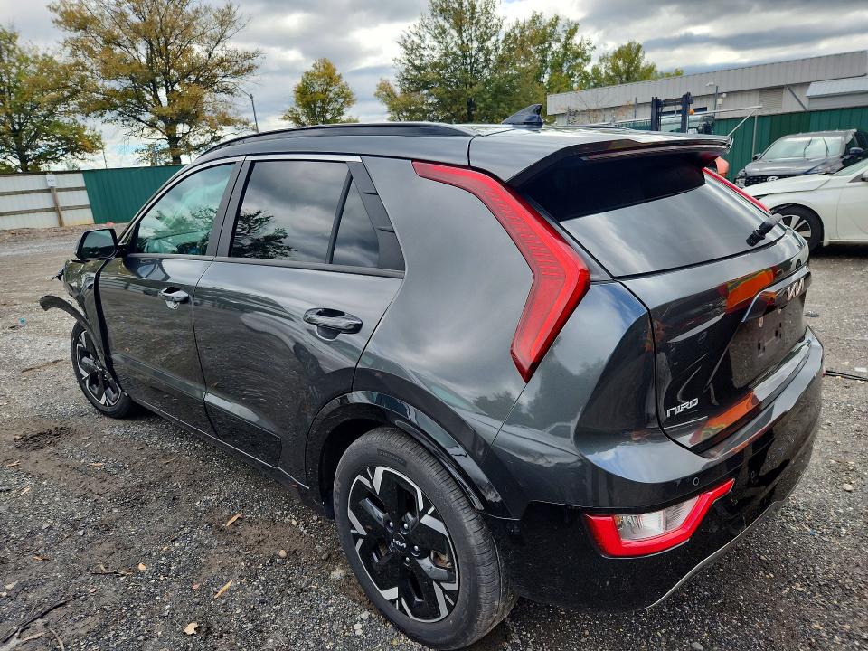 Photo 2 from auction – 2023 KIA NIRO with VIN KNDCR3L14P5073426