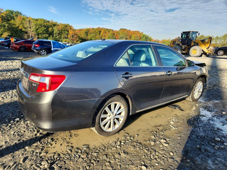 Photo 3 from auction – 2013 TOYOTA CAMRY with VIN 4T4BF1FK6DR287883