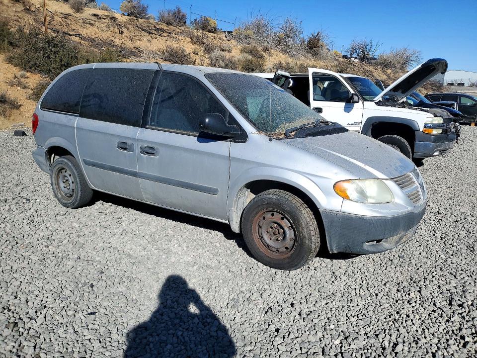 Photo 4 from auction – 2006 DODGE CARAVAN with VIN 1D4GP25B46B537051