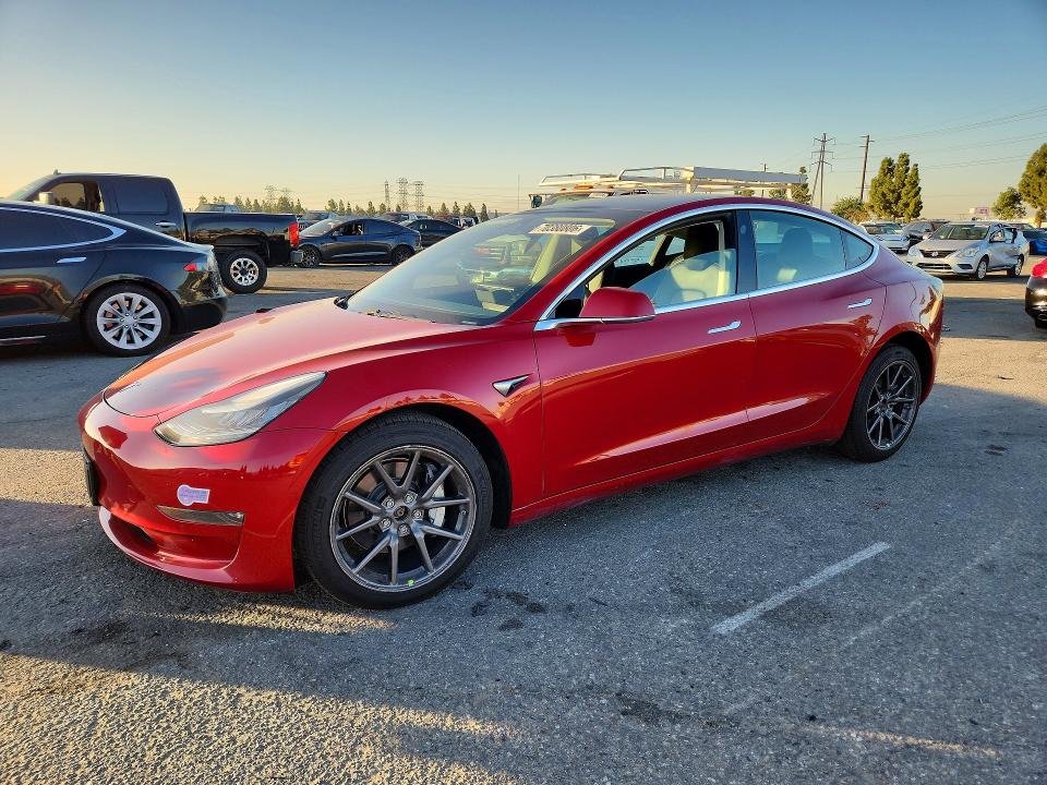 Снимка 1 от търг – 2019 TESLA MODEL 3 с VIN 5YJ3E1EB0KF387071