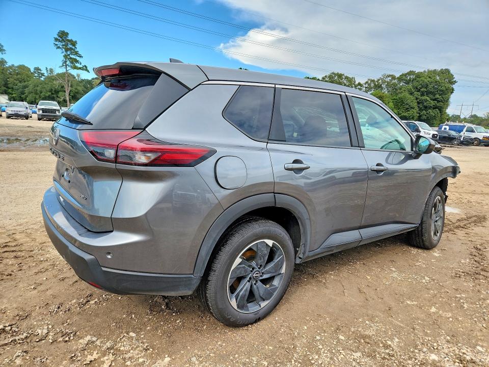 Photo 3 from auction – 2025 NISSAN ROGUE with VIN 5N1BT3BB3SC806346