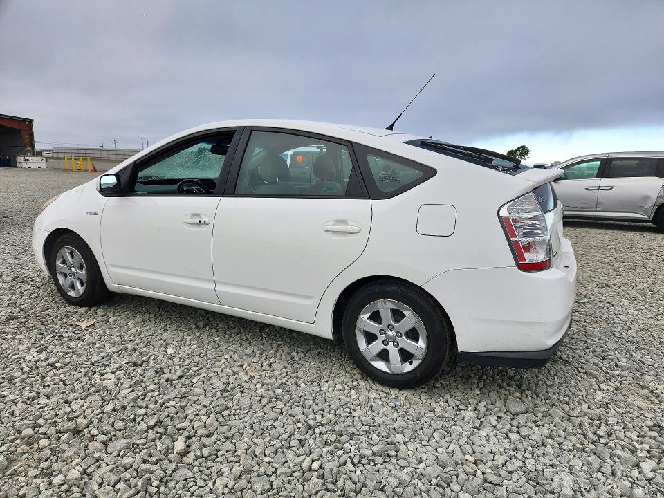 Photo 2 from auction – 2006 TOYOTA PRIUS with VIN JTDKB20U567080705