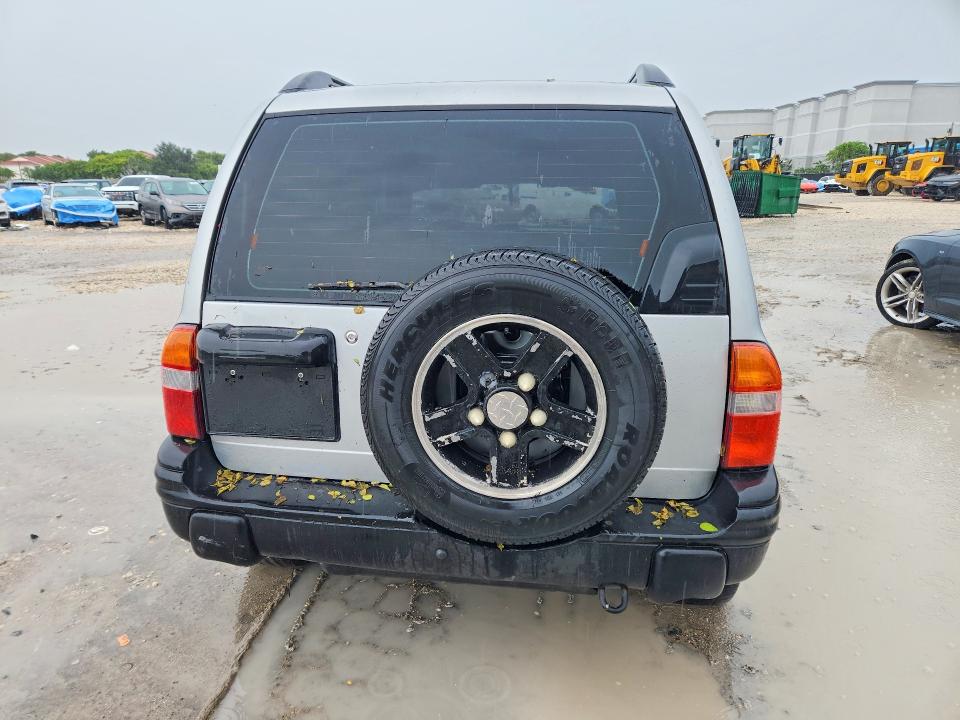 Foto 6 de la subasta – 2003 CHEVROLET TRACKER con VIN 2CNBE13CX36953148