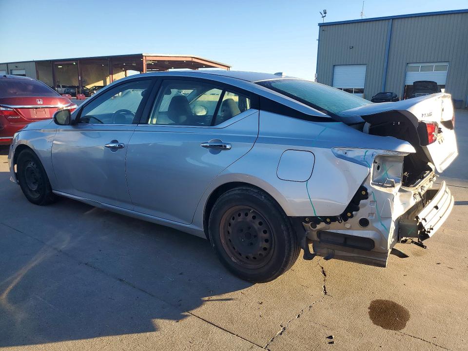 Photo 2 from auction – 2019 NISSAN ALTIMA with VIN 1N4BL4BV5KC242757