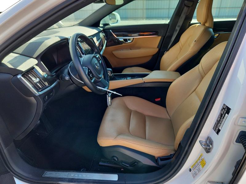 Photo 7 from auction – 2020 VOLVO S90 with VIN LVYA22MK8LP176871