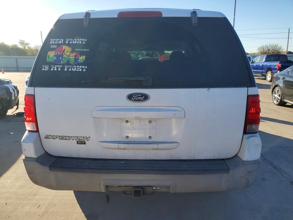 Снимка 6 от търг – 2003 FORD EXPEDITION с VIN 1FMRU15W73LC16165