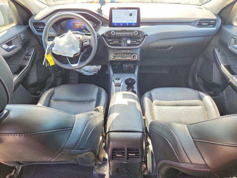 Photo 8 from auction – 2022 FORD ESCAPE with VIN 1FMCU0CZ1NUA15453