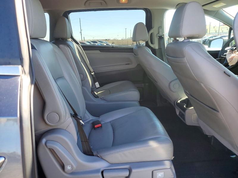 Снимка 11 от търг – 2018 HONDA ODYSSEY с VIN 5FNRL6H79JB110955