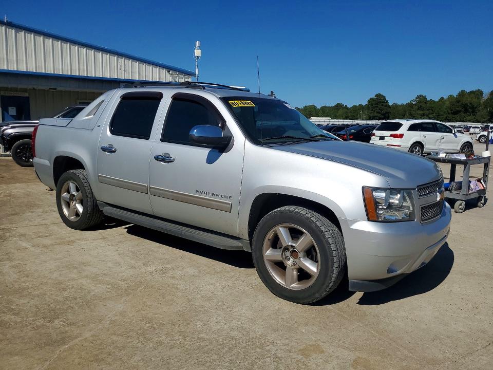 Photo 4 from auction – 2012 CHEVROLET AVALANCHE with VIN 3GNMCFE05CG290053