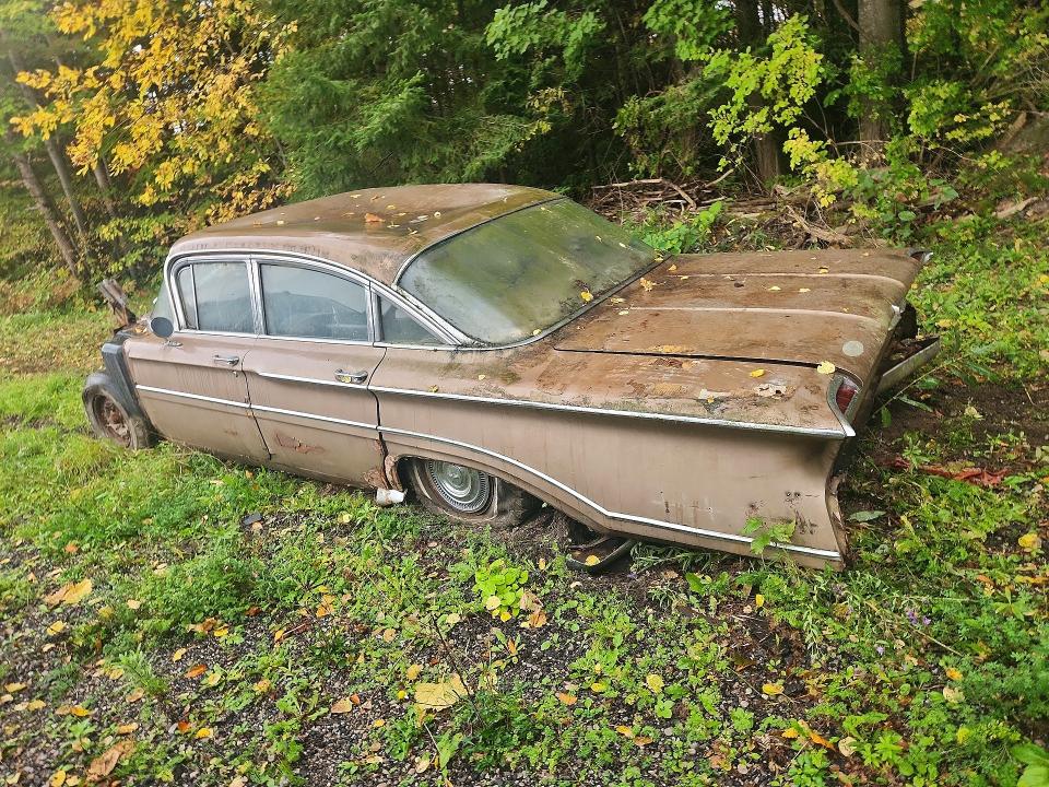Photo 2 from auction – 1960 OLDSMOBILE SUPER 88 with VIN 0351908647