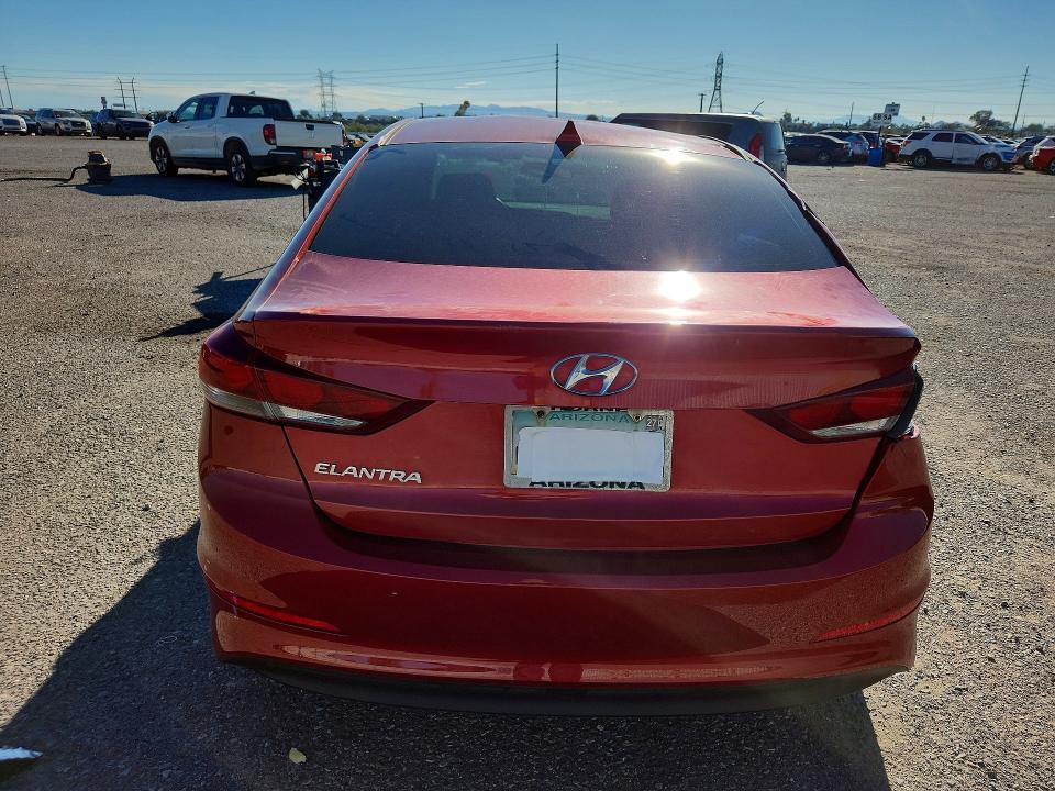 Снимка 6 от търг – 2017 HYUNDAI ELANTRA с VIN 5NPD84LF1HH179083