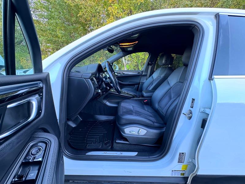 Photo 7 from auction – 2015 PORSCHE MACAN with VIN WP1AB2A52FLB50430