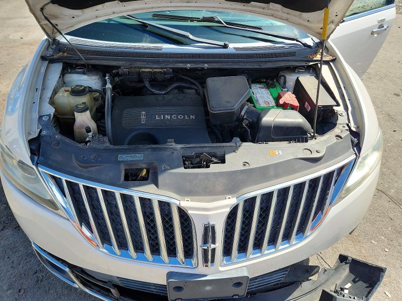 Снимка 12 от търг – 2011 LINCOLN MKX с VIN 2LMDJ6JK6BBJ20842