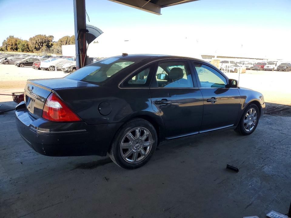 Foto 3 de la subasta – 2007 FORD FIVE HUNDRED con VIN 1FAFP24157G102728