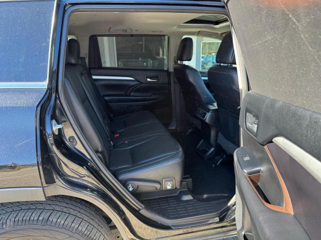 Photo 6 from auction – 2017 TOYOTA HIGHLANDER HYBRID with VIN 5TDJGRFH5HS028970