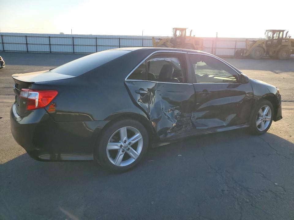 Photo 3 from auction – 2014 TOYOTA CAMRY with VIN 4T1BF1FK0EU435165