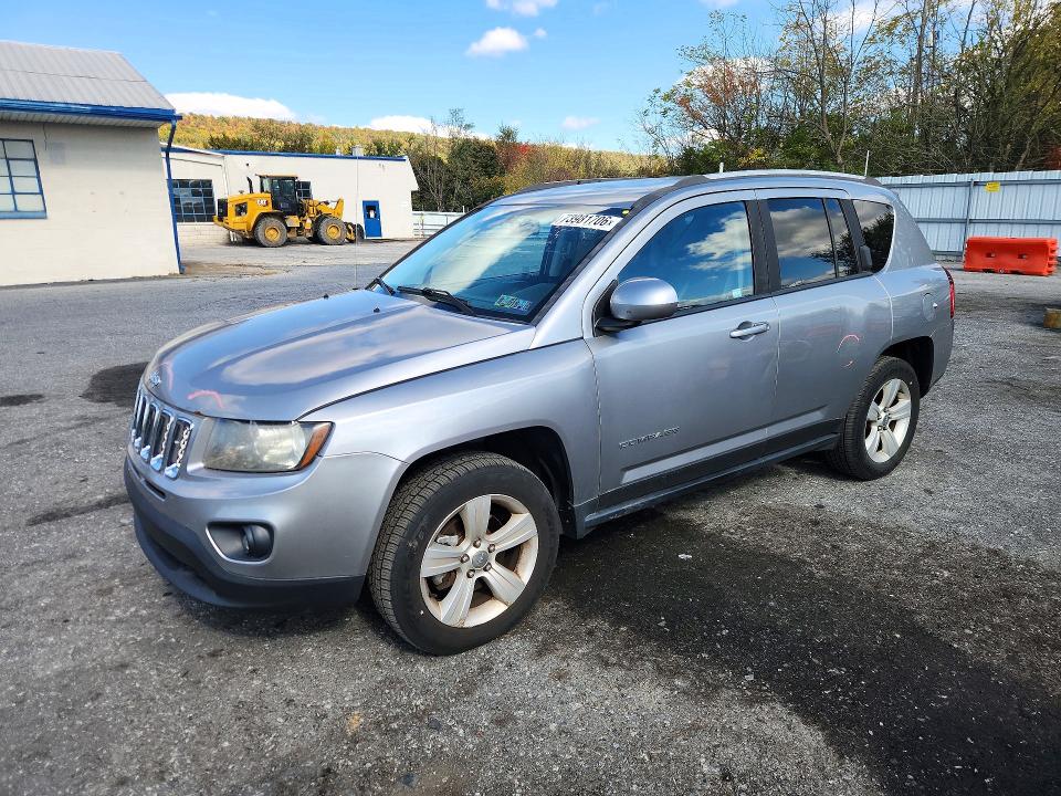 Снимка 1 от търг – 2016 JEEP COMPASS с VIN 1C4NJDEB8GD617153