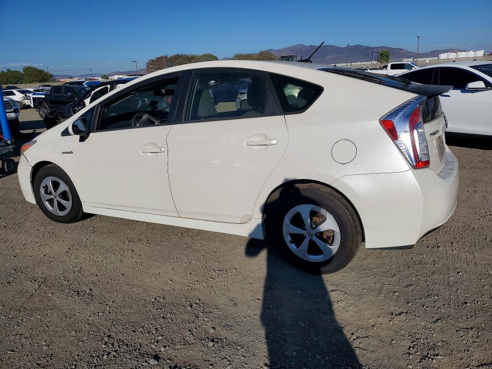 صورة رقم 2 من المزاد - 2012 TOYOTA PRIUS مع VIN JTDKN3DU7C5511723