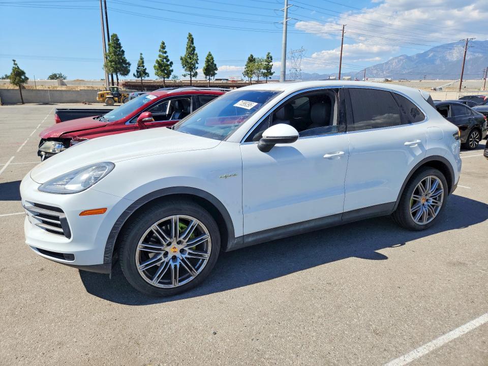 PORSCHE CAYENNE 2019 z numerem VIN WP1AE2AY1KDA51653 - Zdjęcie z aukcji